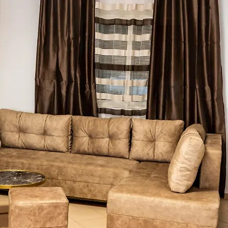 Chrigrey & * Durrës