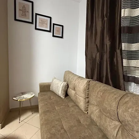 Chrigrey & Appartement Durrës