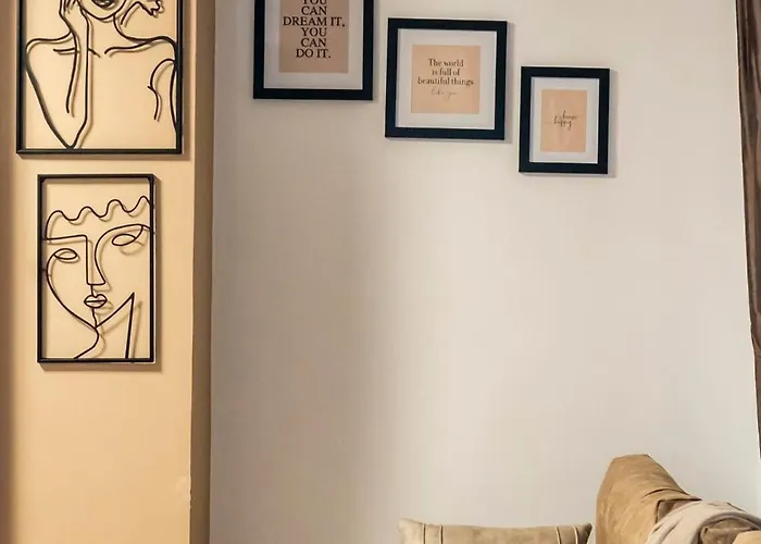 Chrigrey Apartments&durres *